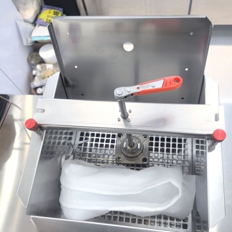 商用冷萃酸奶过滤器希腊酸奶冷萃器冷萃桶乳清分离机干噎酸奶设备