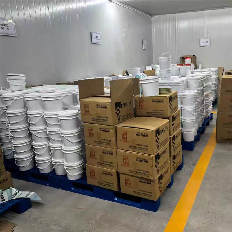 氮化硼脱模剂涂料耐高温水性铝合金铝材脱模剂流道坩埚石墨熔铸槽