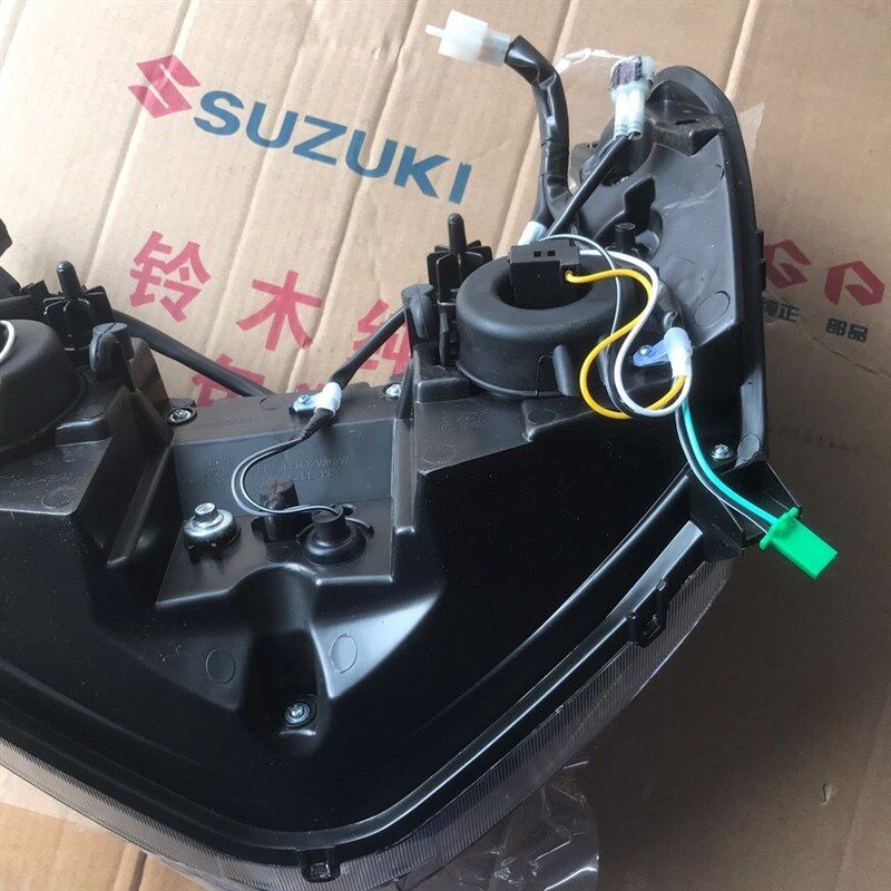 适用轻骑铃木UY125T踏板摩托车前大灯总成照灯头行车灯大灯玻璃罩