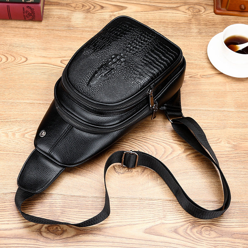 仅亏一天新款 鳄鱼纹胸包男潮流时尚男士单肩包斜挎包休闲挂包胸