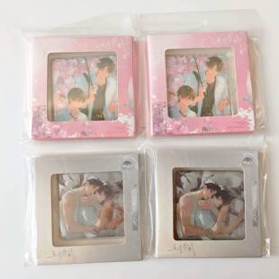 正版出泉动漫旧故新长吧唧二次元周边官谷徽章方形徽章小说角色