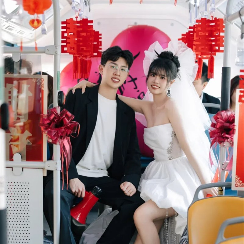 采购产品巴士,巴士,婚车,装饰,装扮,创意婚纱照道具