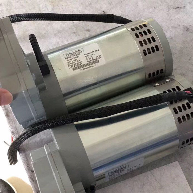 洗地机吸水电机刷盘电机刮水耙总成电瓶充电器手推扫地车配件耗材