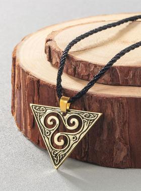 极速Kinitial Retro Spiral Triskele NecklaMce Geometric Trian