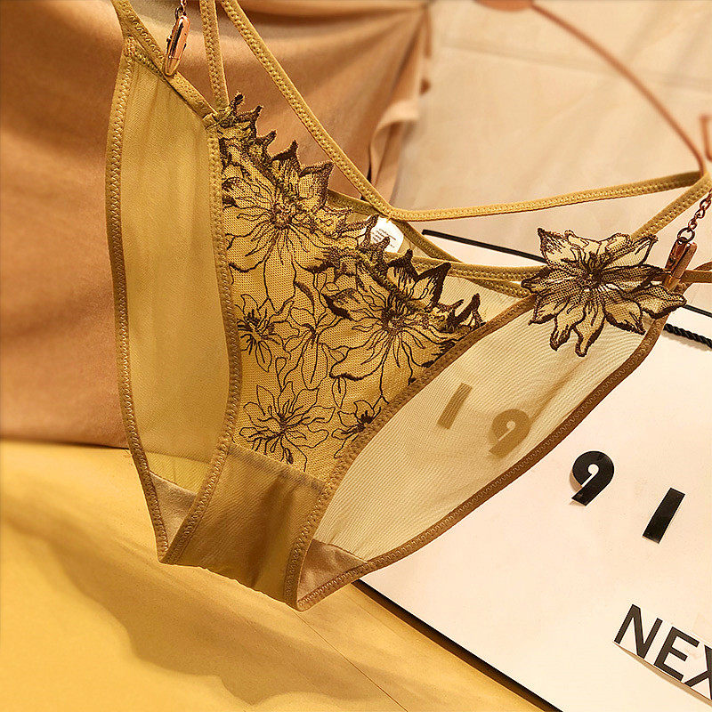 性感蕾丝女士内裤l轻薄透气时尚文艺宫廷刺绣花朵三角裤诱惑透明