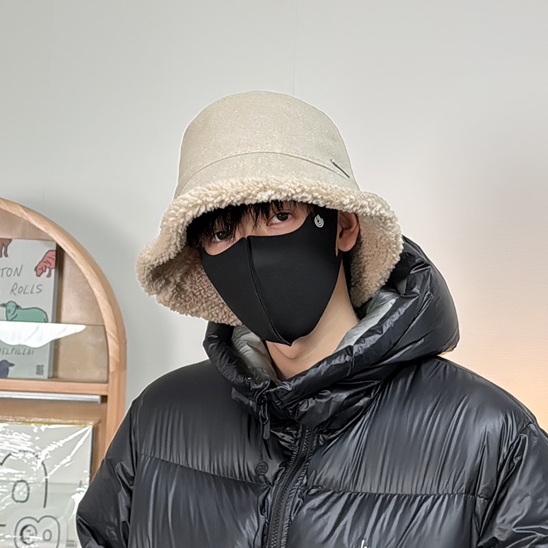 秋冬纯色保暖毛绒绒大檐渔夫帽女护耳系带毛毛盆帽保暖防风棉帽男