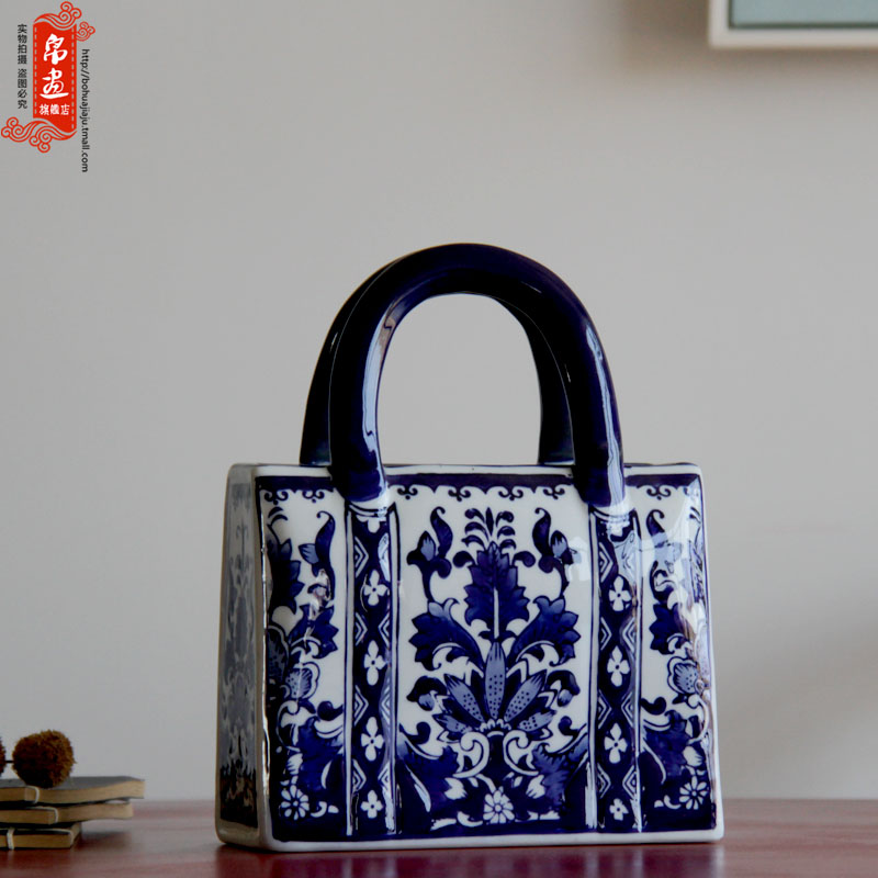 青花瓷陶瓷花瓶创意桌面摆件 景德镇简约现代客厅装饰插花瓶