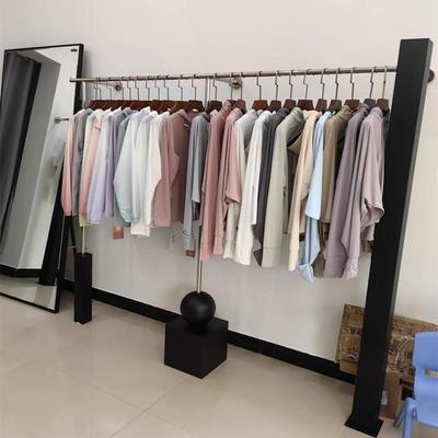 服装展示架上墙壁挂陈列道具黑色挂衣杆不锈钢落地式男女装店货架