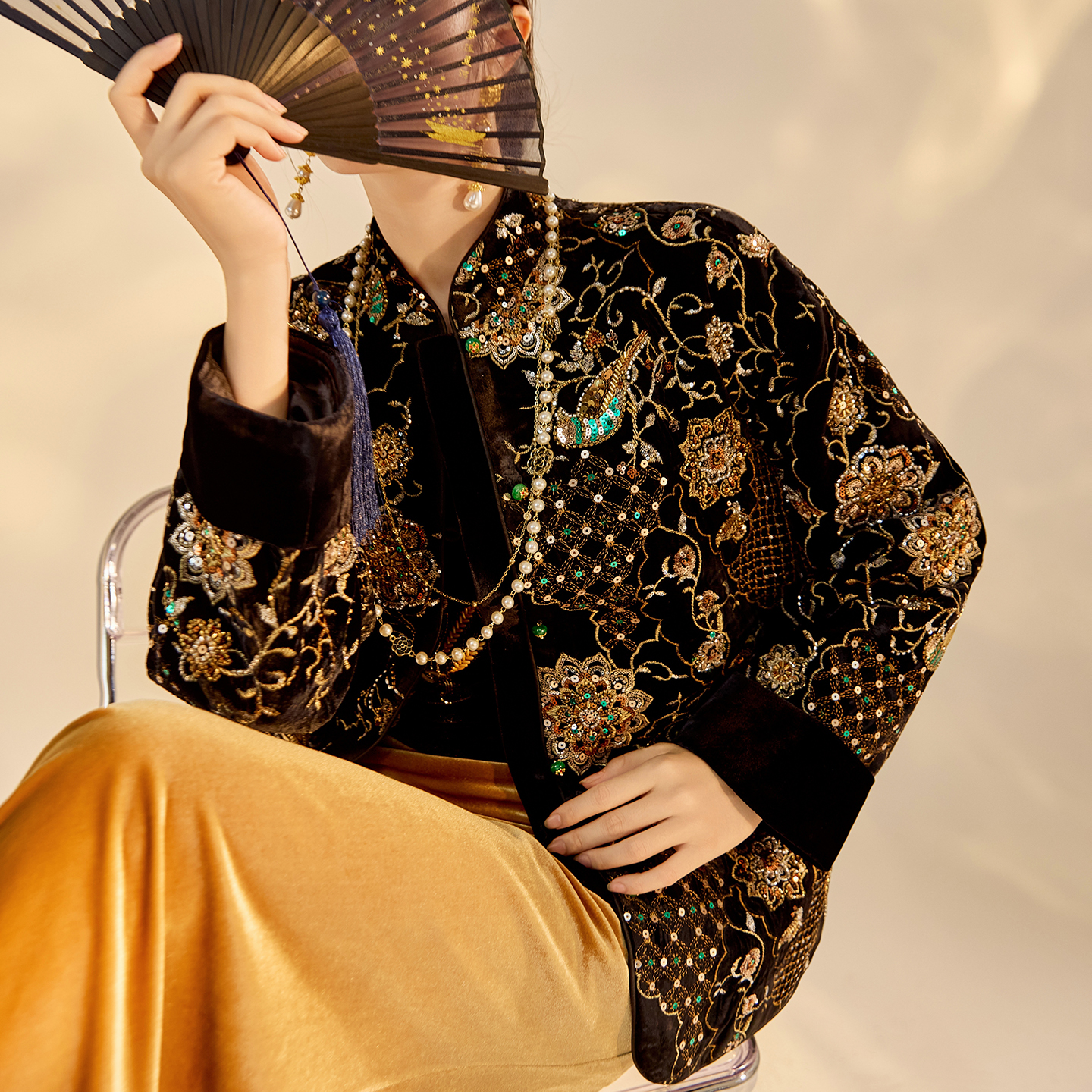 新中式国风秋冬钉珠亮片刺绣外套