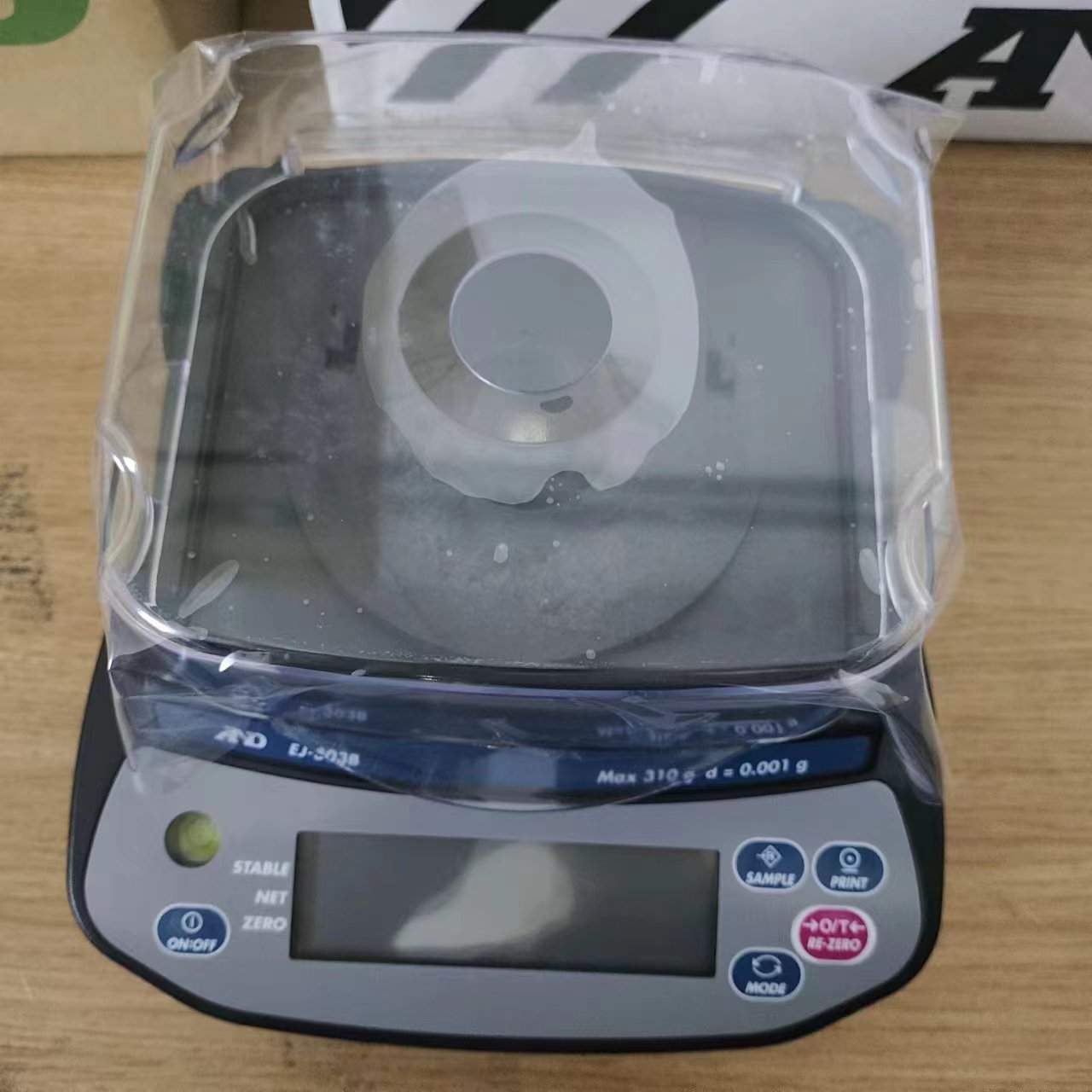 原厂现货！！ AND爱安德 防尘/防水中型电子天平   GX-8202M