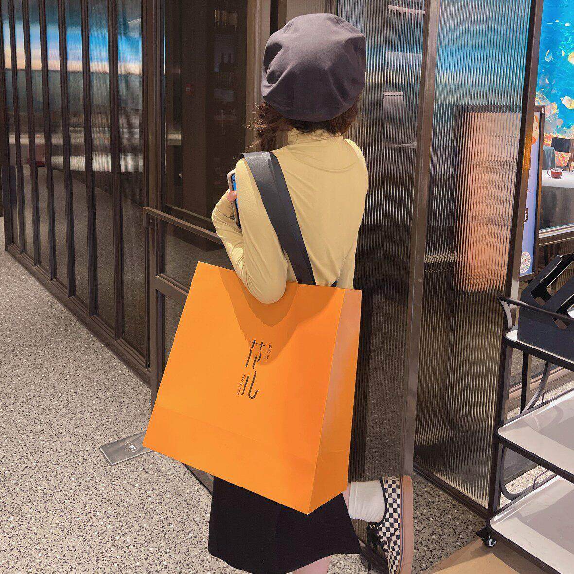 深橘定制端服装店首饰礼品手提袋 特种纸压纹烫金可粘丝带 纸袋