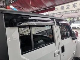 适用于16北京BJ40(加宽)四门雨挡 不锈钢雨眉 装饰改装遮雨档