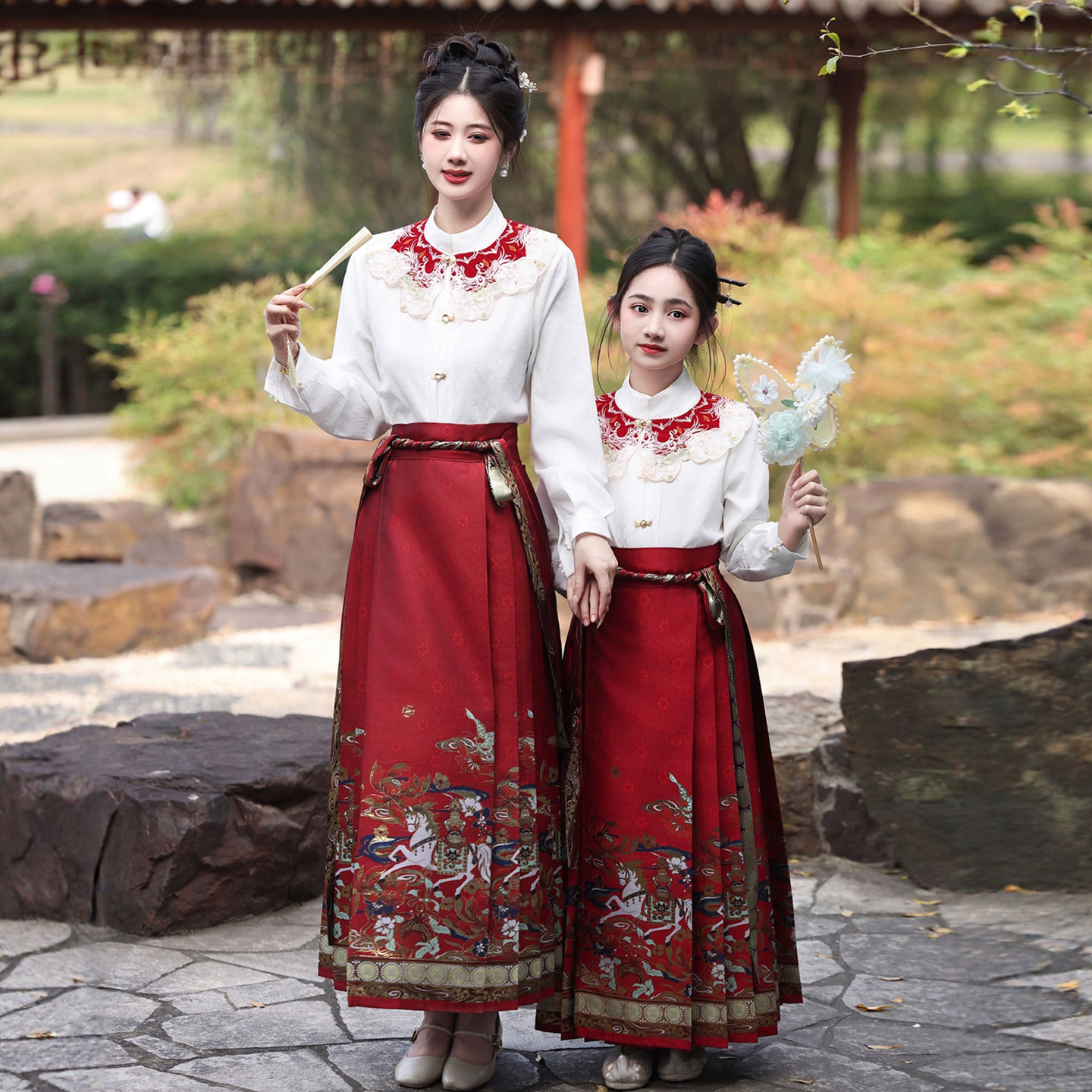 容华集新中式女童马面裙秋冬套装