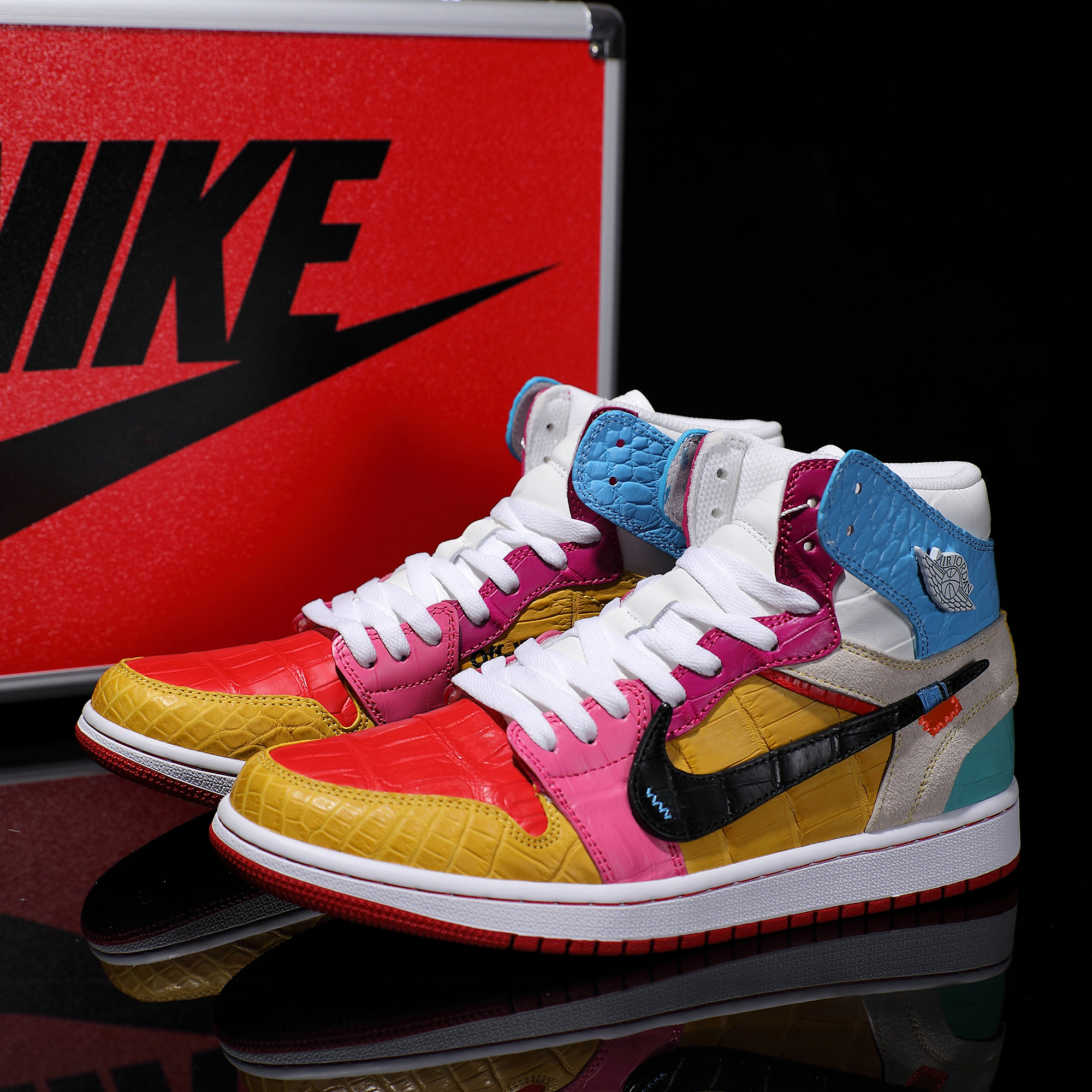 Nike耐克 【定制球鞋】Air Jordan1十色鳄鱼皮蛇年刺绣情侣款潮鞋