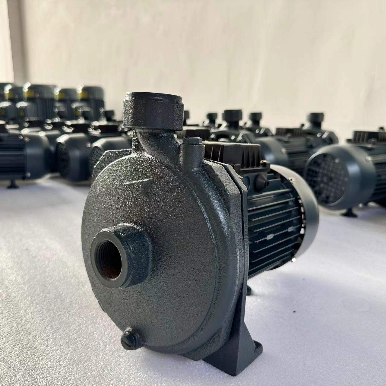 CM-63冷水机管道增压卧式离心泵 电压400V60hz制冷机冷冻水循环泵