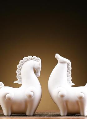 新中式唐马摆件陶瓷生肖马客厅办公室酒柜玄关桌面软装饰品工艺品