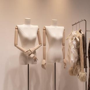店橱窗道具女人偶半身女装 .平肩模特展示架全身服装 人体直角肩人