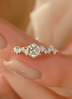 925银莫桑石波点求婚戒