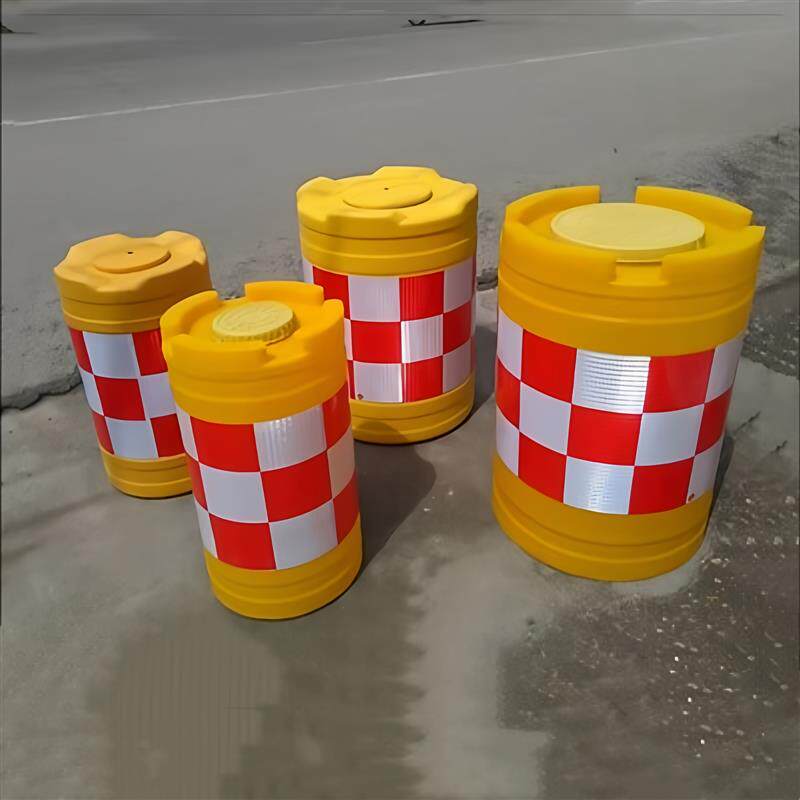 上海分流防撞桶圆柱形滚塑道路交通塑料隔离墩注水桶警示反光桶
