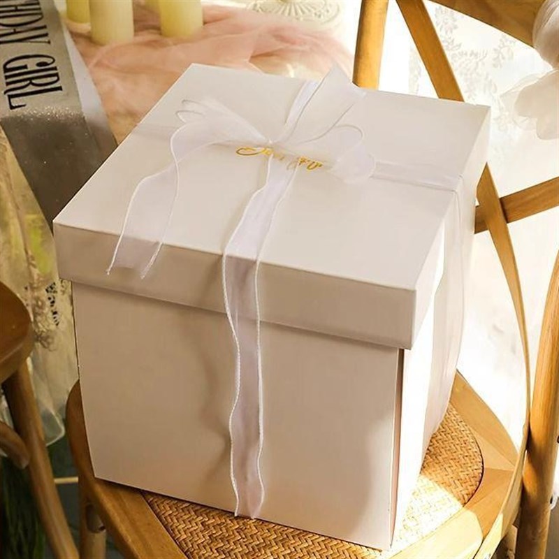 会飞的爆炸盒子蝴蝶gift喷花瓣礼盒惊喜送女朋友生日仪式感礼物盒