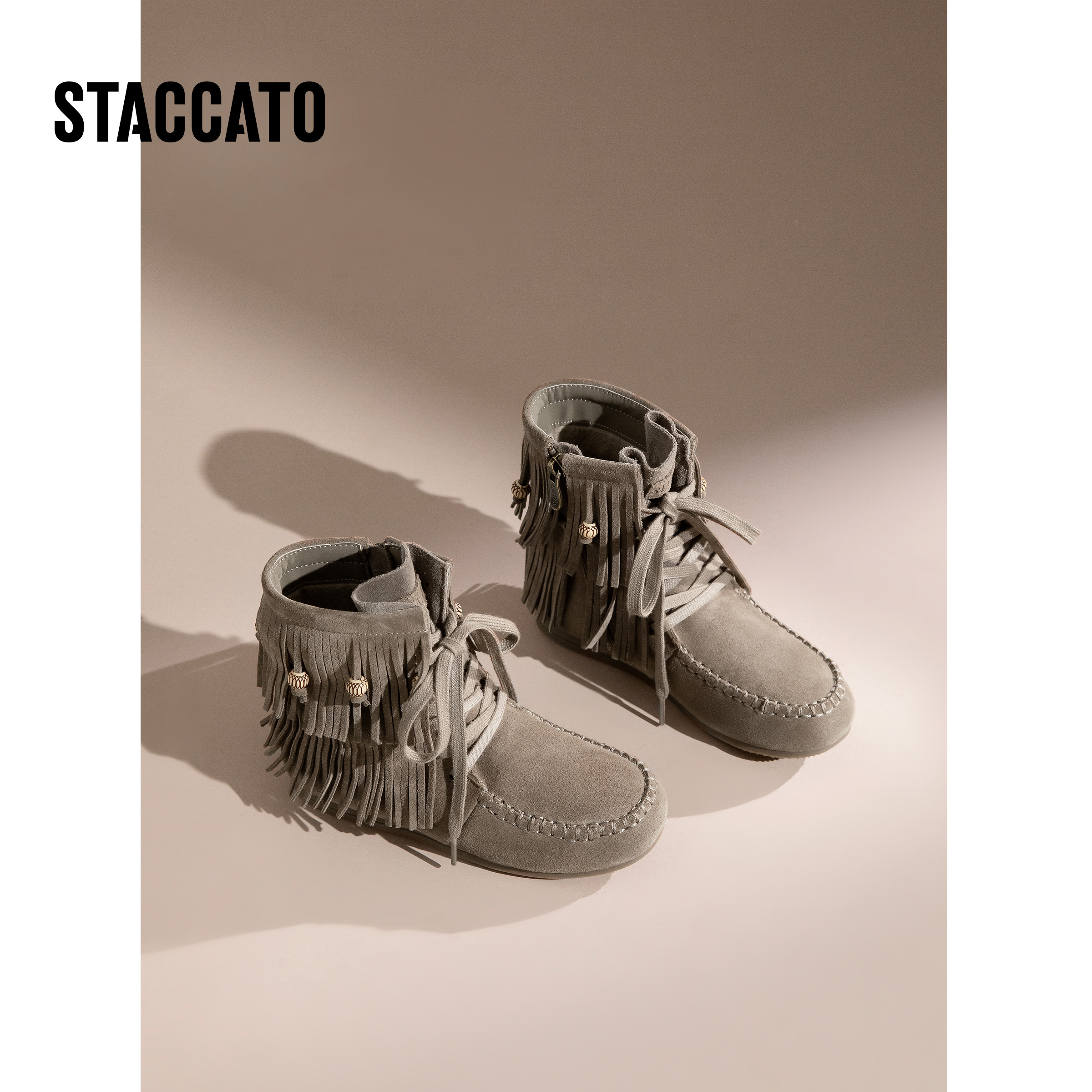 思加图2025冬季新款女童流苏皮靴