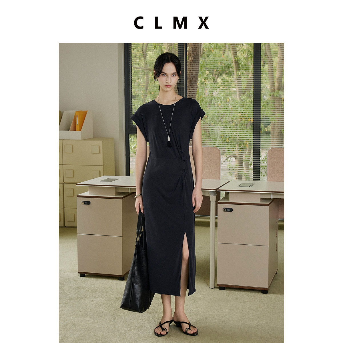 CLMX透风砂洗工艺坑条兰精莫代尔雕塑流线感扭结腰开衩修身连衣裙