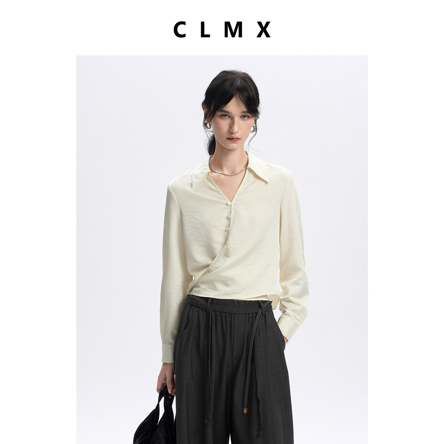 CLMX环腰绑带翻领开襟长袖衬衫雾光缎面压皱平纹锦纶混纺面料上衣