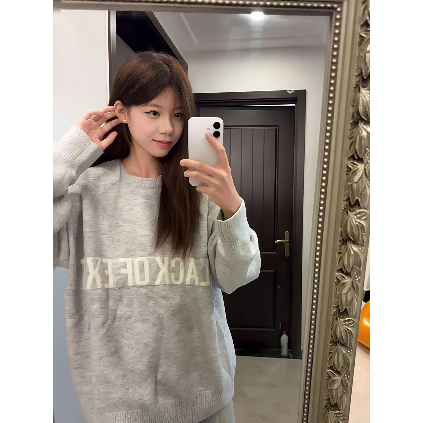 灰色圆领毛衣男高级感内搭针织衫