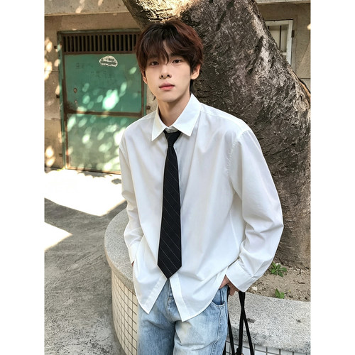 白色学院风长袖衬衫男生夏季穿搭