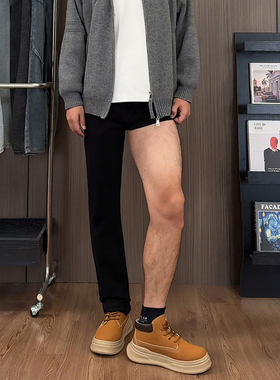 黑色弹力弯刀牛仔裤男款秋冬加绒显瘦裤子腿粗屁股大美式微喇长裤