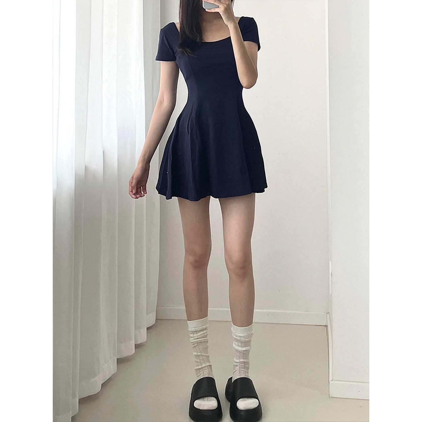 夏季藏蓝色方领短袖连衣裙女收腰显瘦A字短裙子运动纯欲风小个子