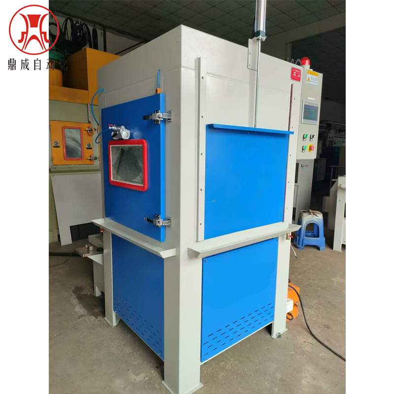自动喷砂机生产鼎成湿式喷砂机金属表面处理除锈清洁无尘喷砂