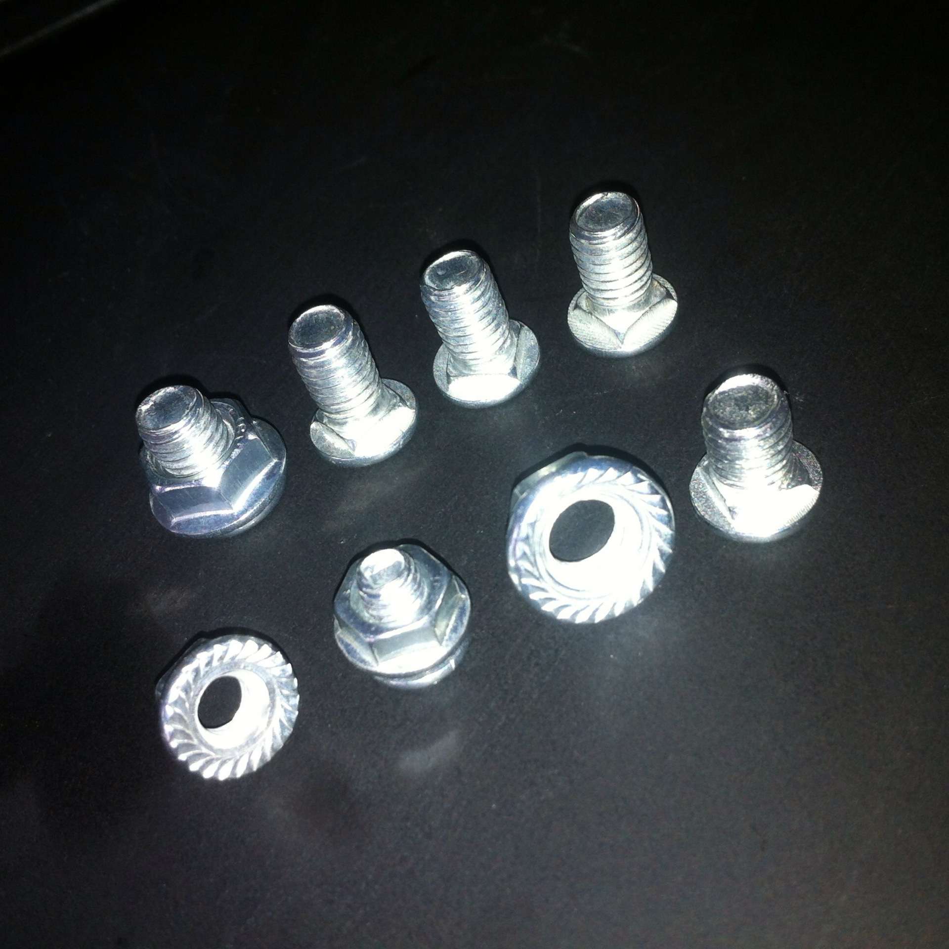 桥架专用马车螺丝 货架螺丝 螺栓M8*12 M8*16