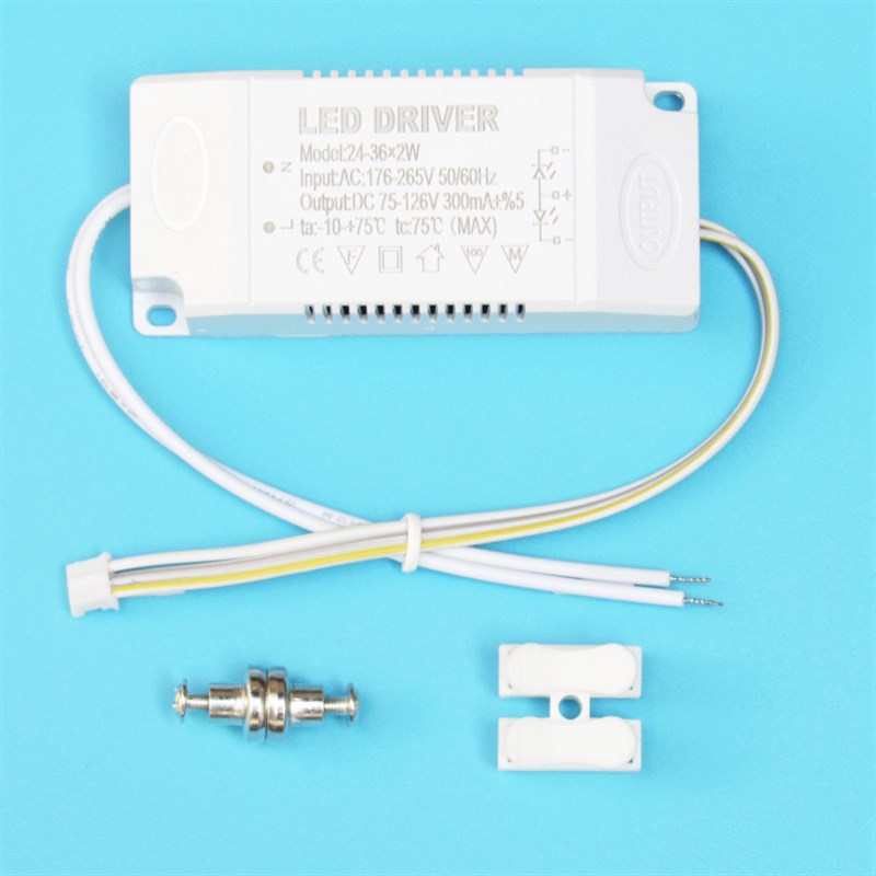 LED灯驱动电源 8W3r6W变压器 隔离整流 三色分段镇流器恒流驱动器