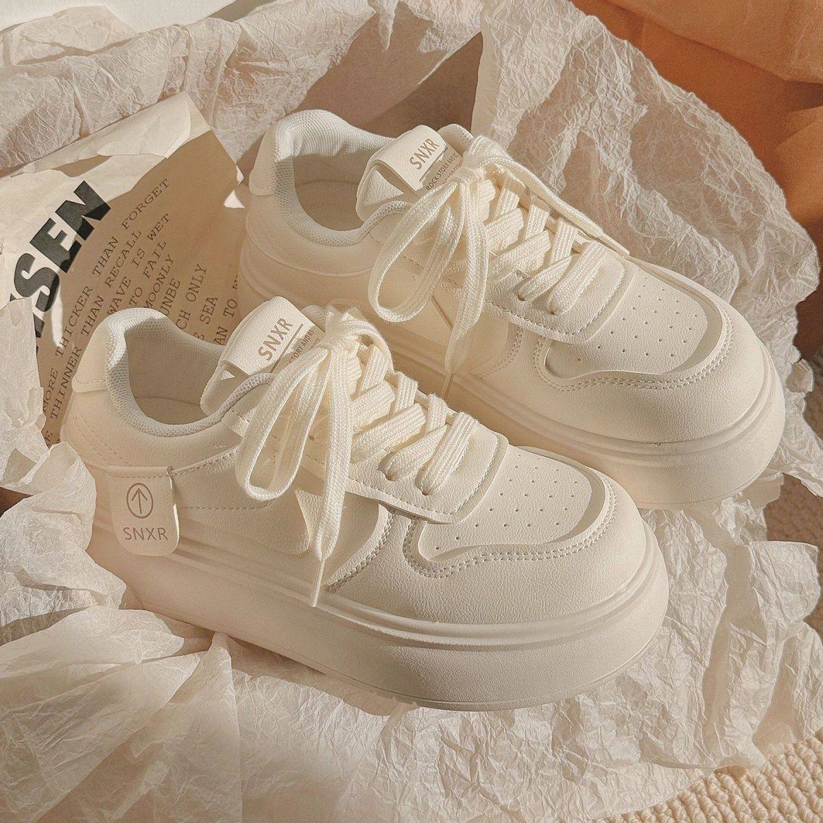 2026新款厚底小白鞋女百搭面包板鞋休闲系带学生鞋配裙子女鞋,女鞋,休闲板鞋,淘宝优惠券,粉丝福利购,淘宝优惠卷