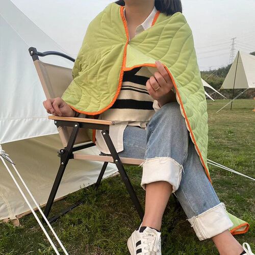 女士单肩包含空调抱枕被子二合一可携带折叠办公室午睡毯子便携式