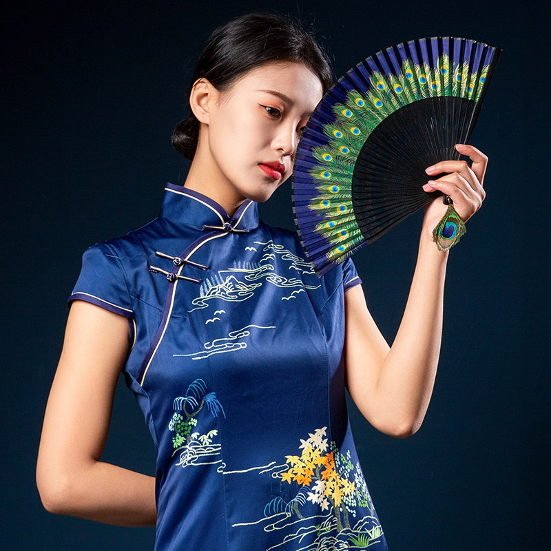 中国风孔雀羽毛折扇 竹骨绫绢手工小扇子 湖蓝色随身携带传统扇