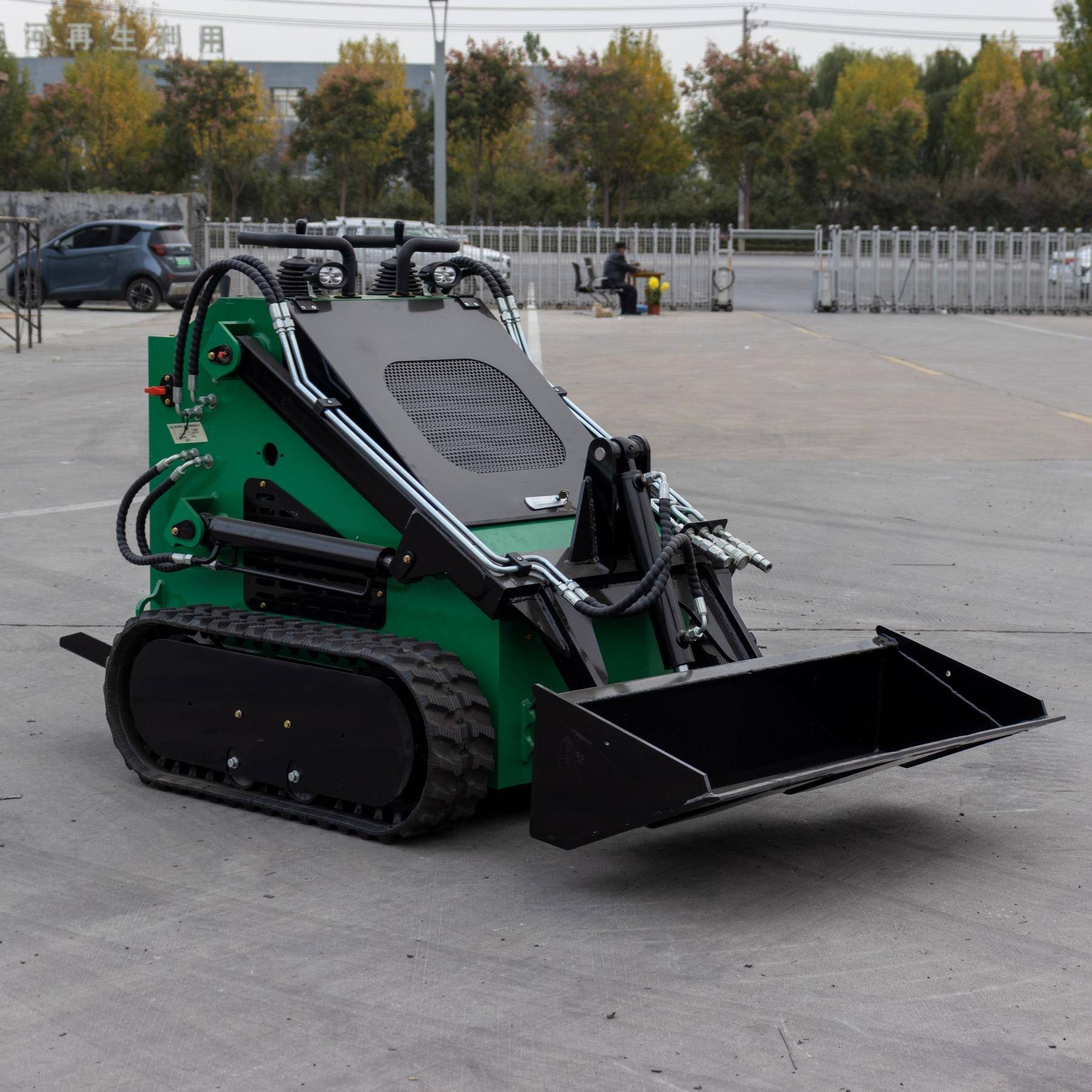出口欧美HT380站驾履带式养殖场运输铲车MiniSkidSteerLoader