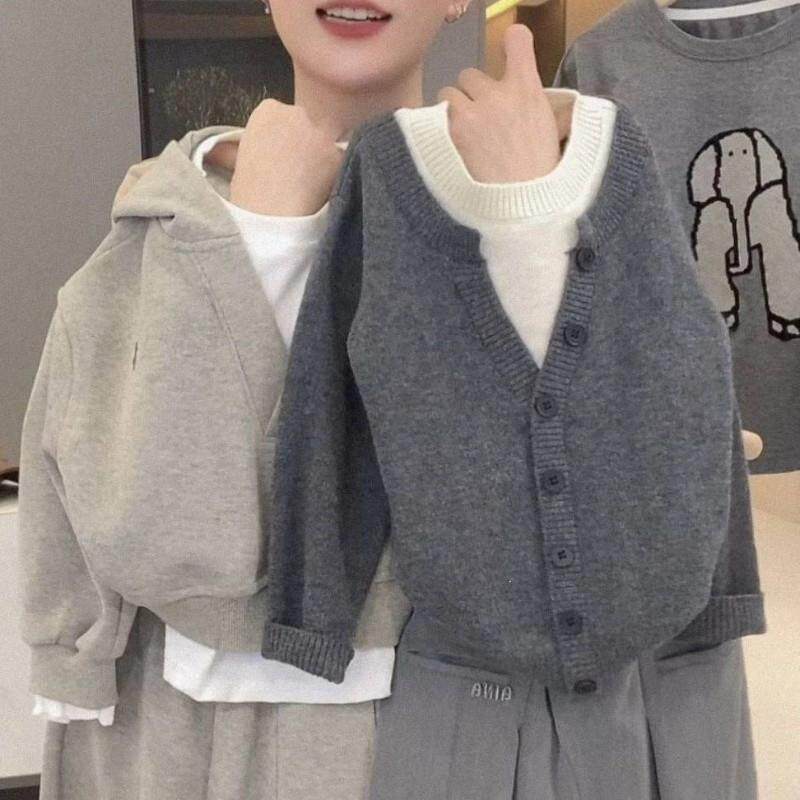 钤运百货洋气针织l衫儿童假两件毛衣针织衫套头男童外套宽松上衣