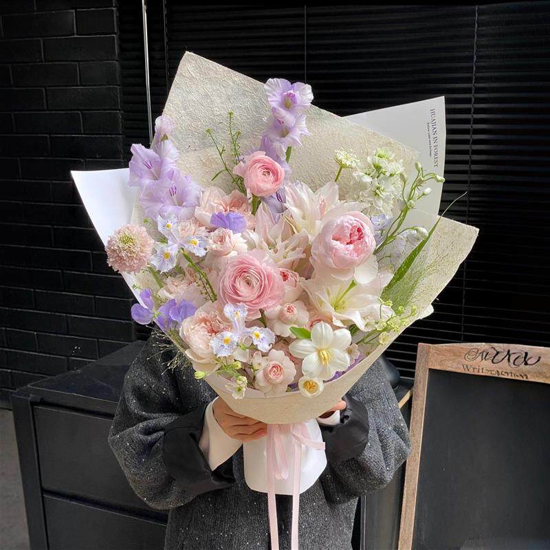 母亲节百合混搭花束送长辈生日全国鲜花速递同城配送深圳北京花店