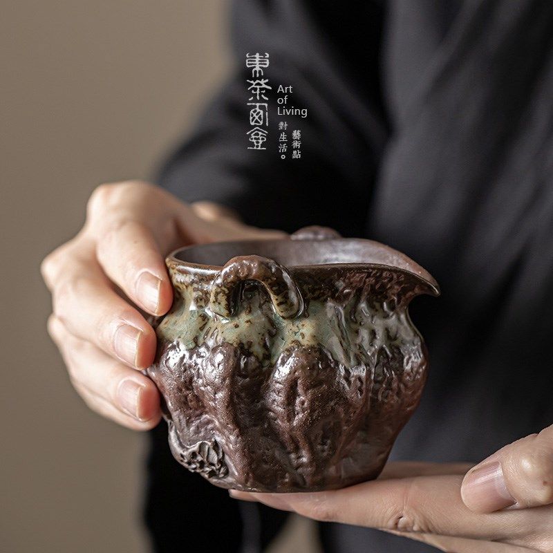 清水烧手工捏花公道杯复古茶海小粗陶分茶器窑变公杯陶瓷手抓匀杯