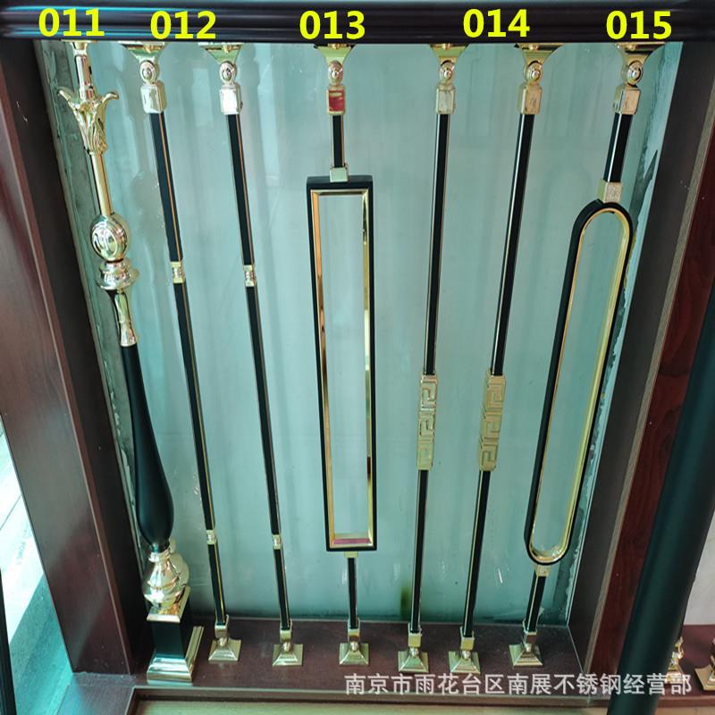 轻奢楼梯护栏铝镁合金立柱实木扶手简约时尚别墅复试阁楼飘窗栏杆
