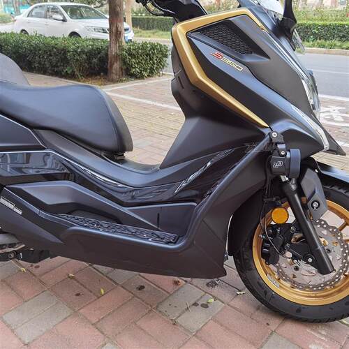 适配光阳赛艇S250护杠射灯支架防摔改装配件防滑脚踏板S350保险杆
