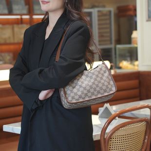 迪兰奇爆款腋下单肩斜挎包女时尚豌豆包百搭潮流秋季女士休闲