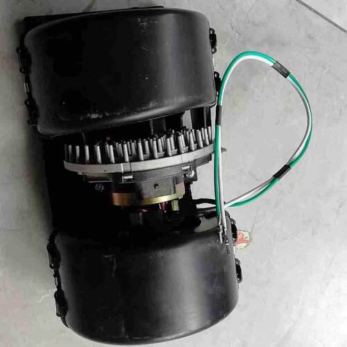 供应适用于豪沃T5G暖风机外壳带电阻811W61942-0002/1