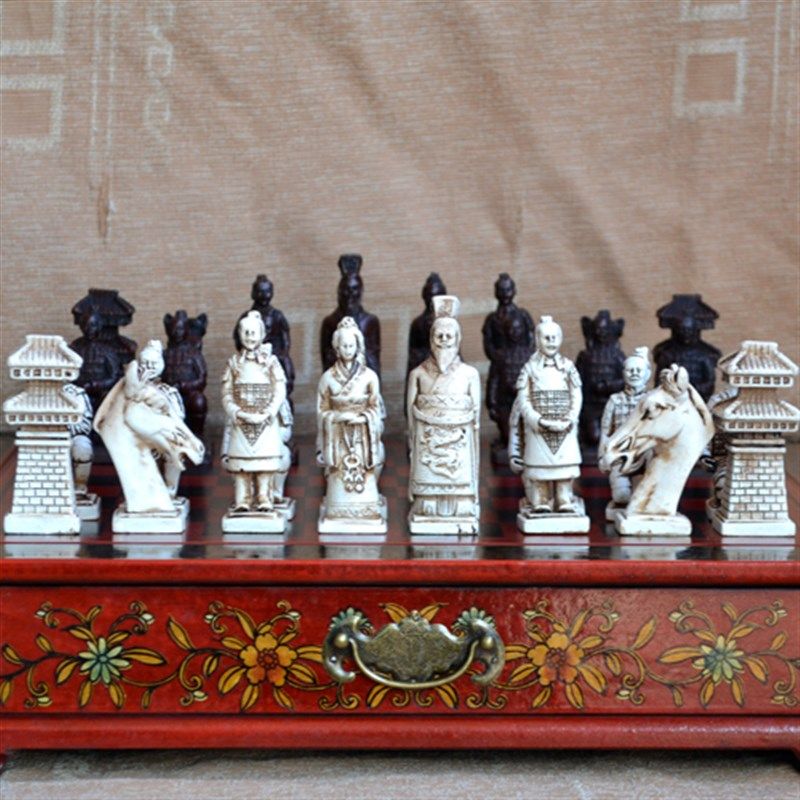 大号仿古国际象棋复古兵马俑立体棋子娱乐明清台式棋盘送礼摆件