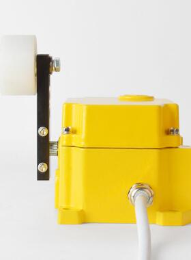 方形跑偏开关KPT1-12-30胶带防跑偏溢出KPT1-20-35急停保护装置