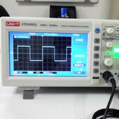 优利德UTD2052CL 台式 数字存储示波器双通道100M示波器UTD2052CL