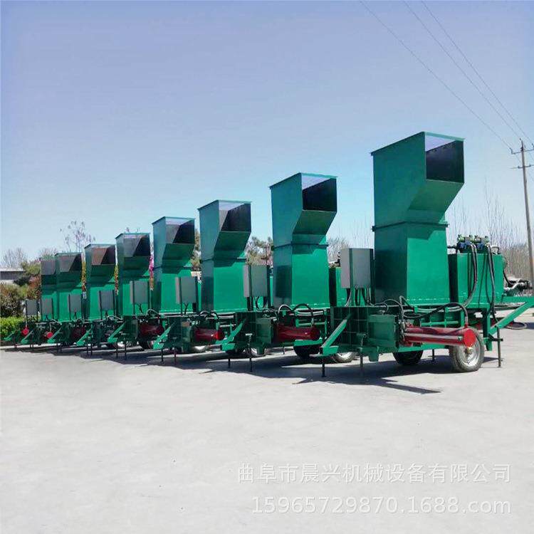 牛羊饲料粉碎打包机玉米秸秆黄储压块打包机牧草豆秸打包装袋机