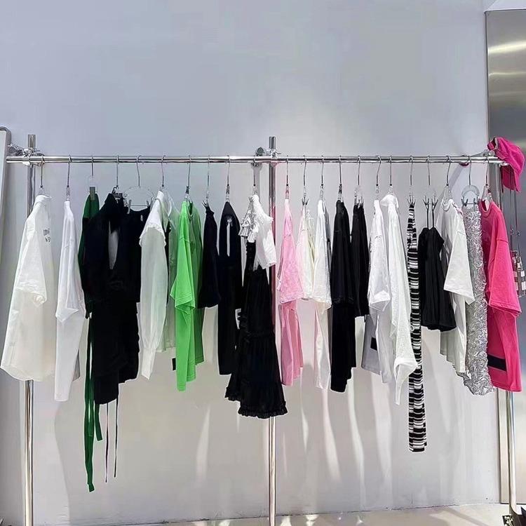 服装店展示架不锈钢手脚架上墙侧挂壁挂中岛衣服买手店挂衣杆货架